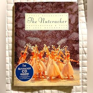 Hardback book w/CD of the Nutcracker, by NY City Ballet, in brand new condition!